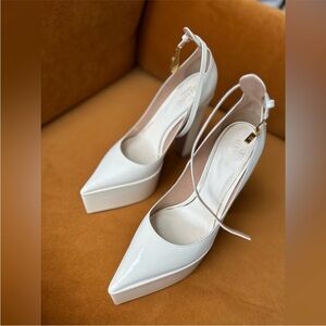 Valentino Tan-Go White Patent Leather Pointed Pumps – EU 37